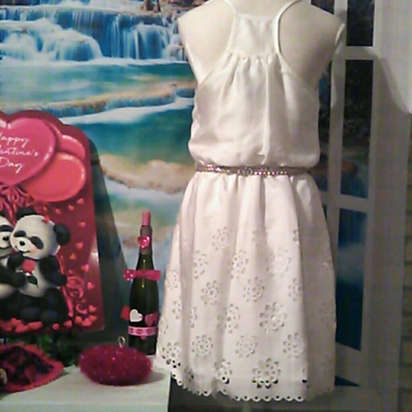 Bisou Bisou super cute white summer dress size 6 - Picture 7 of 7